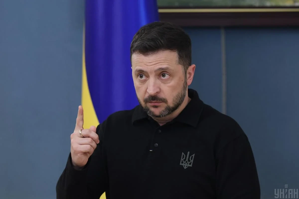 Зеленський проводить телефонну розмову з президентом ОАЕ Мухаммадом бін Заїдом Аль Нагаяном, 1 серпня 2026 року