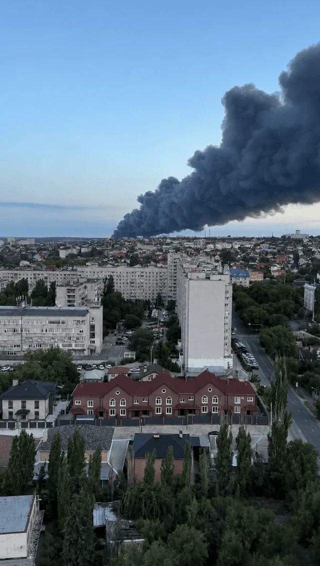 У Волгограді вночі 31 липня вдарили по НПЗ «Лукойл-Волгограднєфтєпєрєработка» — деталі