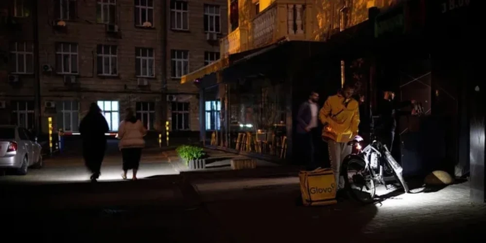 ДТЕК назвав години відключень світла на 30 вересня для Києва та області