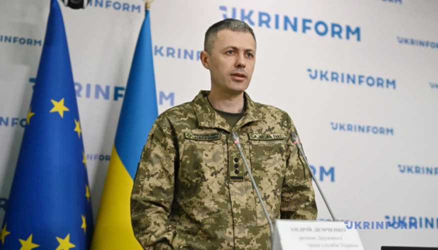 На всіх ділянках кордону запровадили єдиний порядок зупинки пунктів пропуску під час ударів РФ