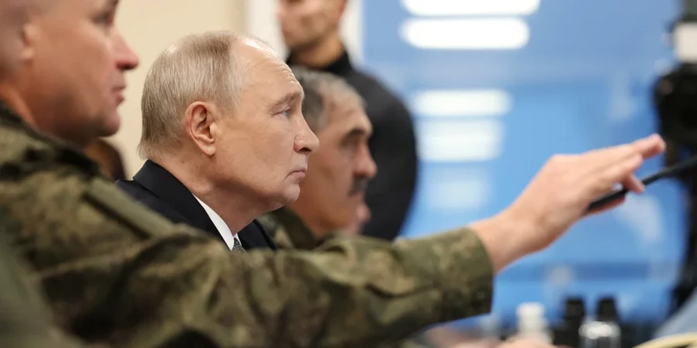 Росія на навчаннях «Центр-2026» відпрацювала наступ і створення «зони безпеки» на території сусідньої