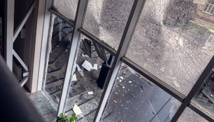 Удар БПЛА по ТЦ у Сумах: що відомо про зміни на місці