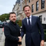Президент України Володимир Зеленський та генеральний секретар НАТО Марк Рютте під час зустрічі у Брюсселі
